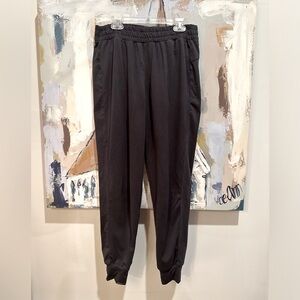 Barre3 Joggers- butter soft material, matches tshirt listed